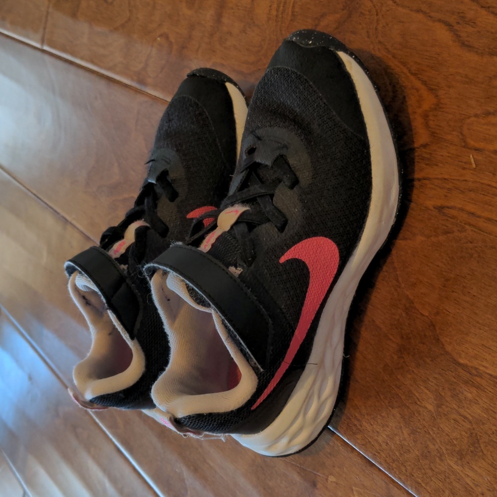 Girls Nike Zoom 13c
